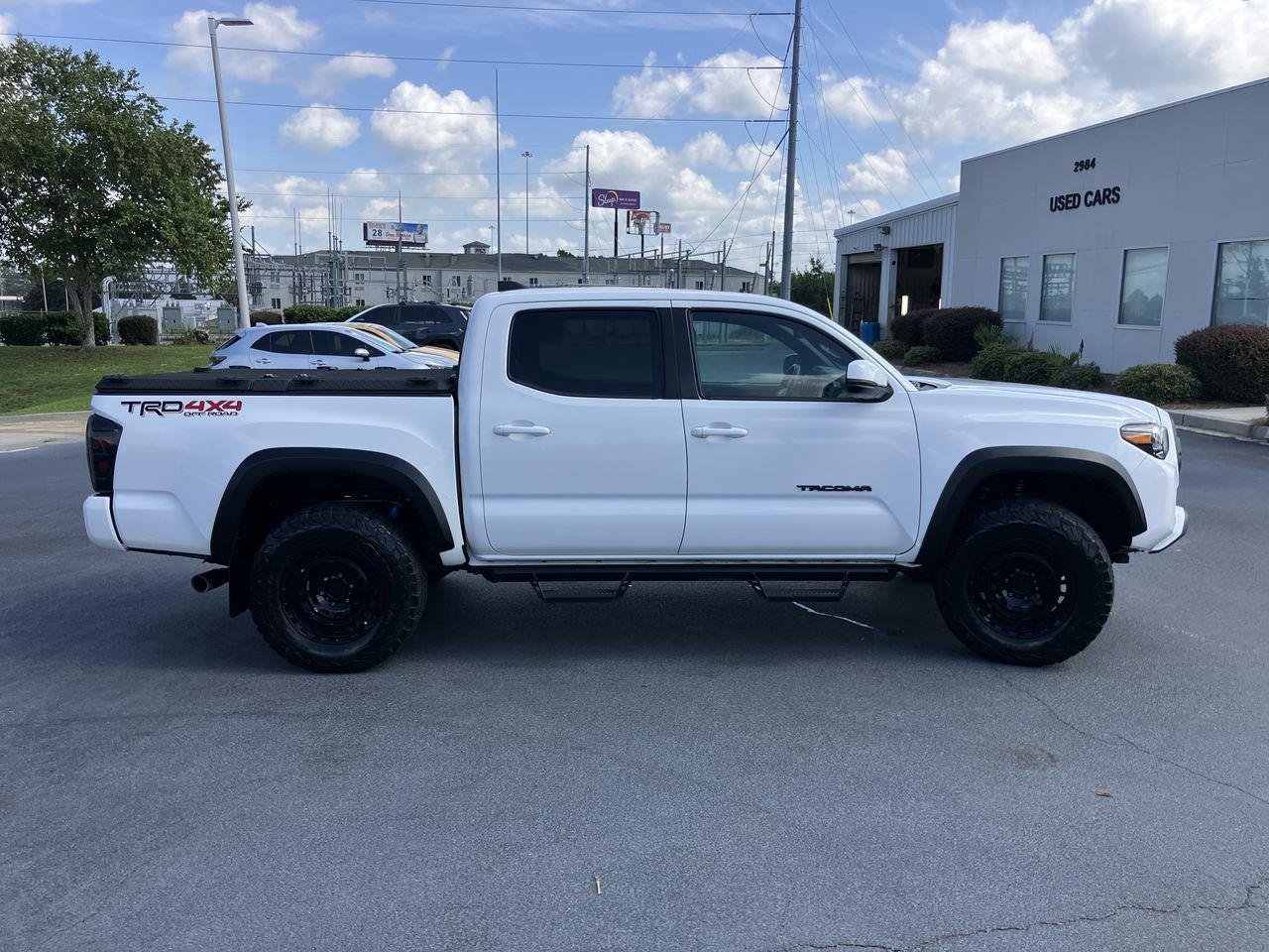 Used 2022 White Toyota TRD Off-Road Double Cab image 6