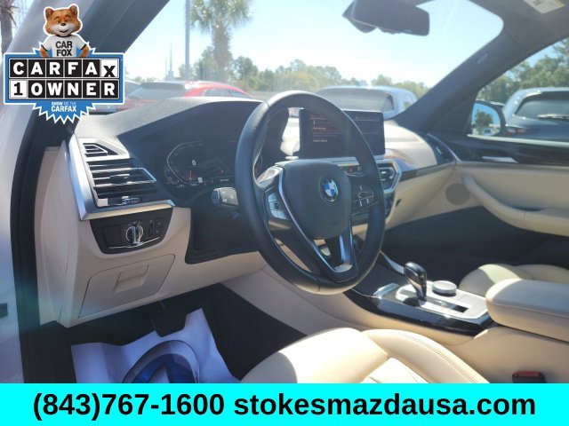 Used 2022 White BMW sDrive30i image 17