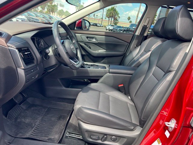 Used 2022 Red Nissan SV image 12