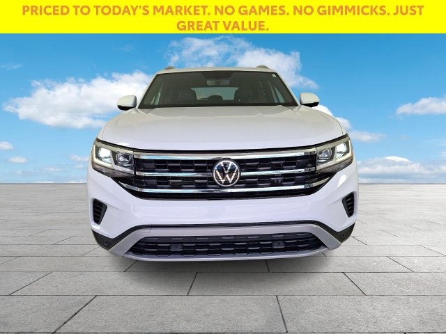 Used 2022 White Volkswagen 3.6L V6 SE w/Technology image 3