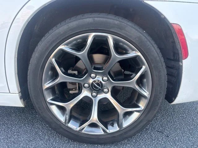 Used 2018 White Chrysler S image 10