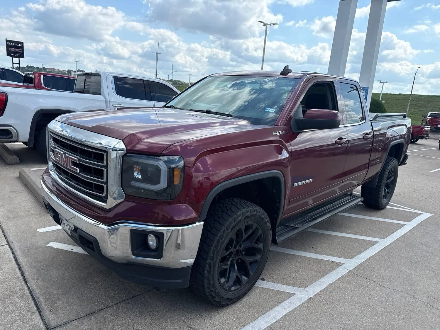 2015 GMC Sierra 4WD Double Cab SLE SWB's photo