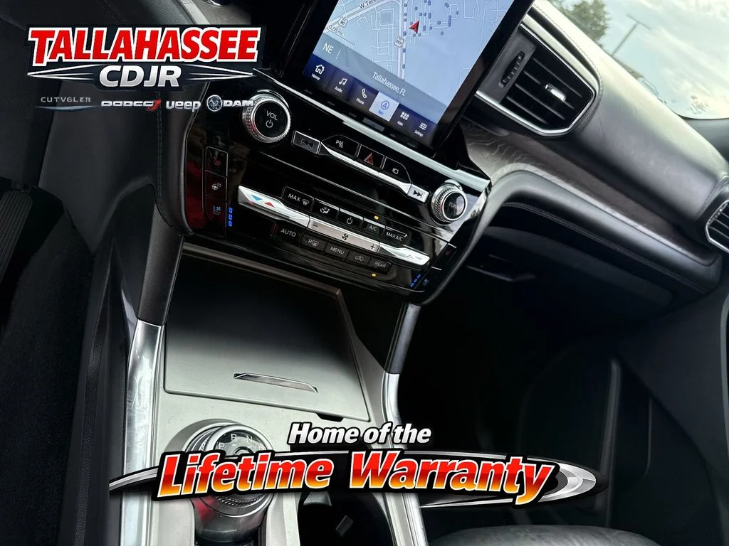 Used 2023 Red Metallic Ford Platinum image 23