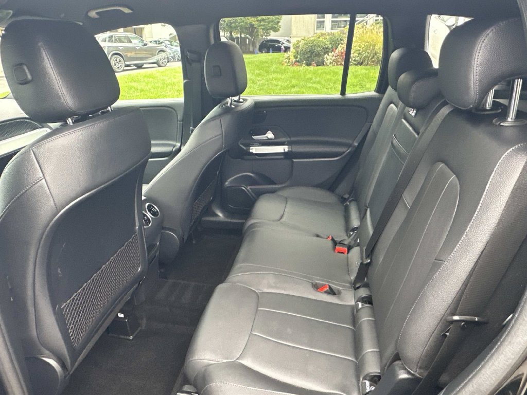 Used 2025 Night Black Mercedes-Benz GLB 250 image 14