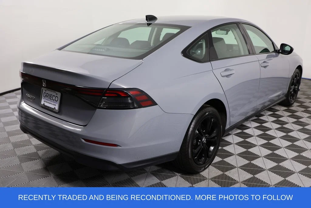 Used 2025 Gray Honda SE image 8