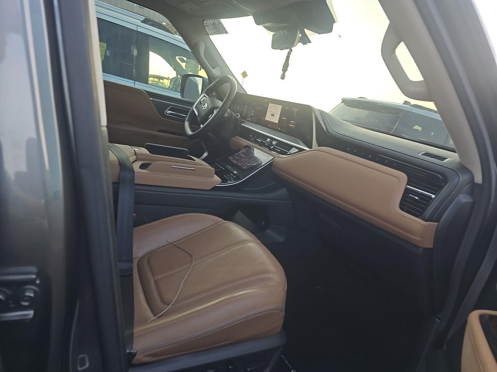 Certified Used 2025  INFINITI SENSORY image 11