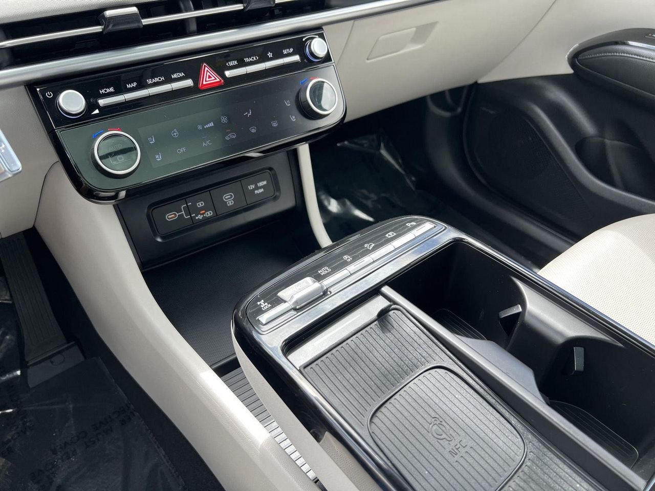 New 2026 Ecotronic Gray Hyundai Limited AWD image 76