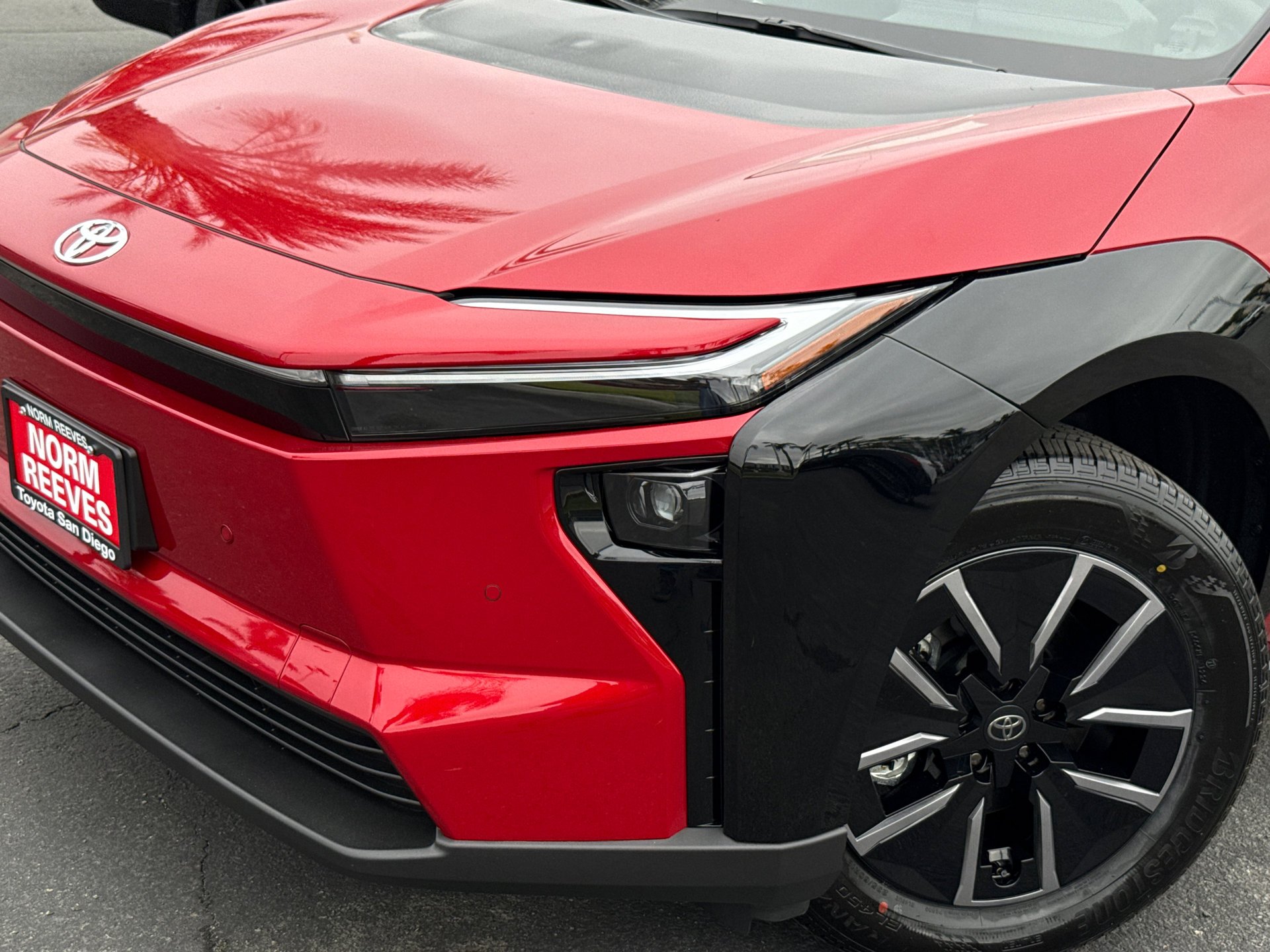 New 2026 Supersonic Red <sup>1</sup> Toyota  XLE image 3