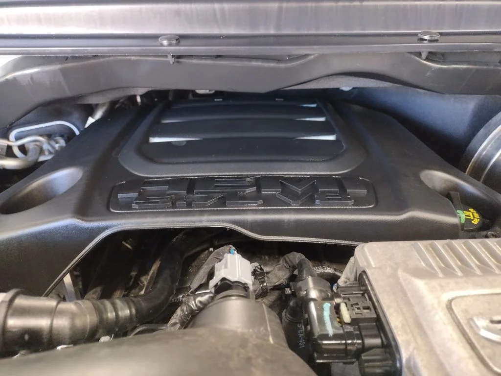Used 2022 White Ram Laramie image 9
