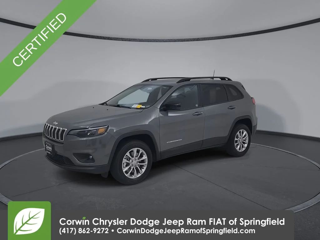 Certified Used 2022 Gray Jeep Latitude Lux image 7