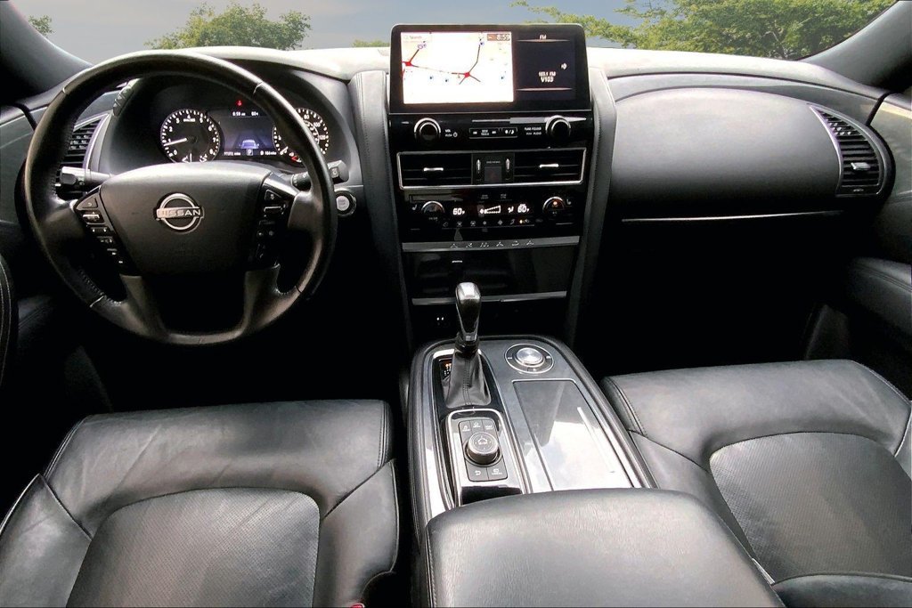 Used 2023 White Nissan SL image 7