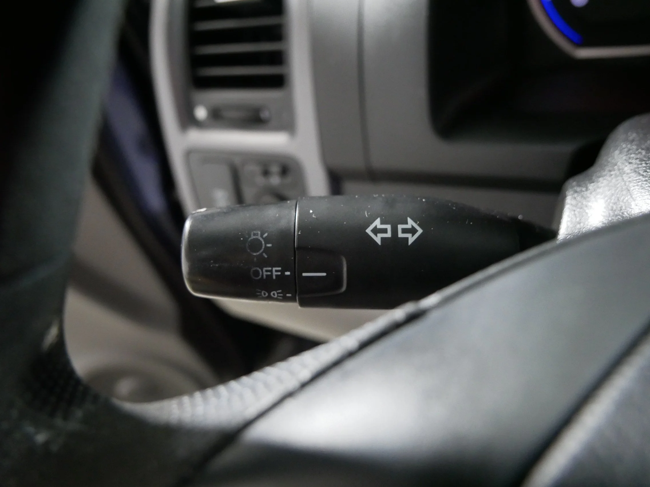 Used 2008 Royal Blue Pearl Honda LX image 30