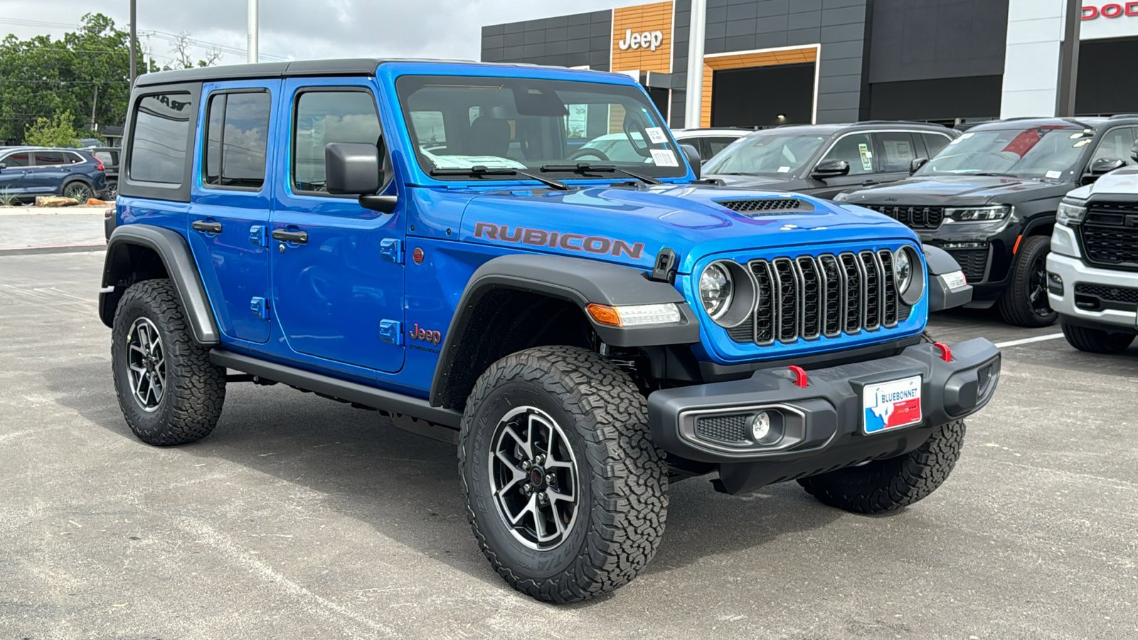 New 2026 Hydro Blue Pearl-Coat Exterior Paint Jeep Rubicon image 3