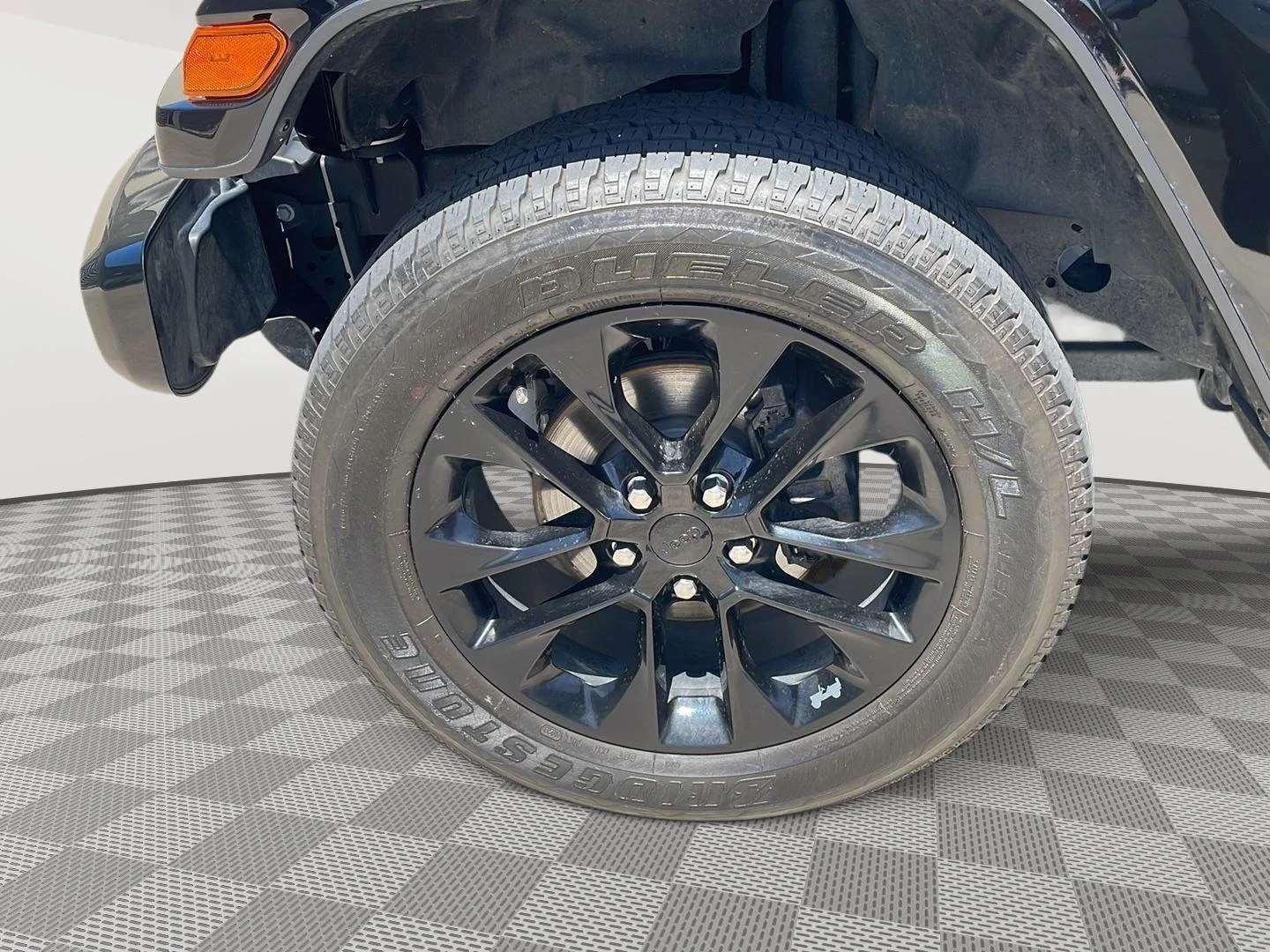 Used 2023 Black Clearcoat Jeep High Altitude image 7