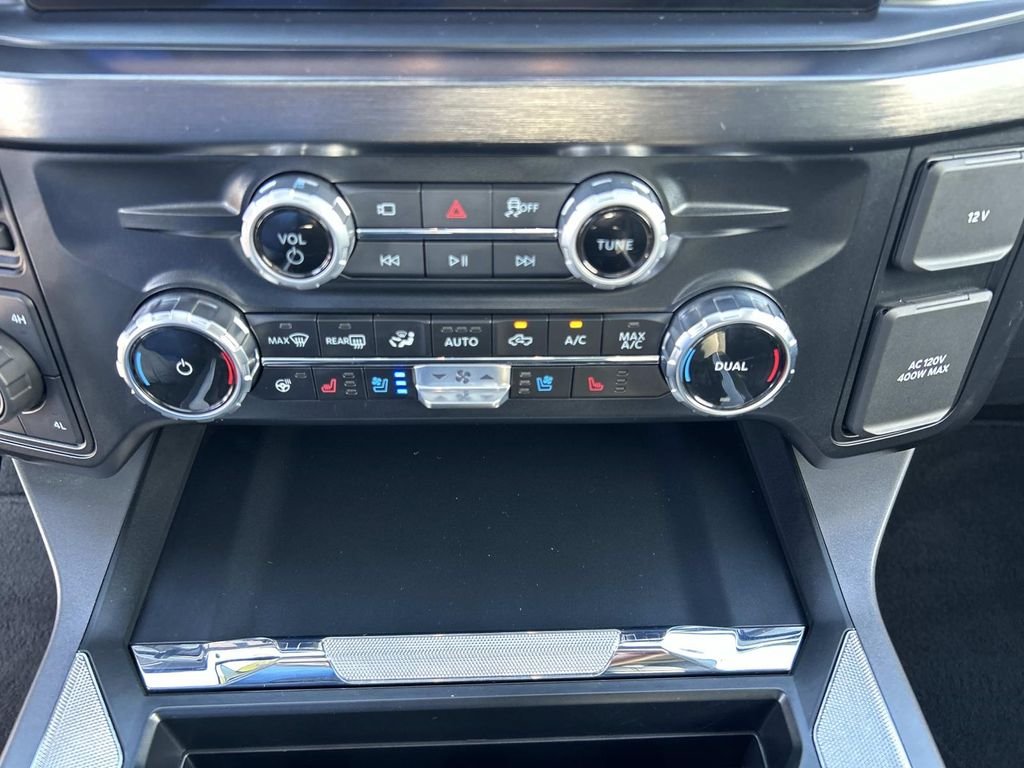 Certified Used 2025 Carbonized Gray Metallic Ford Lariat image 36