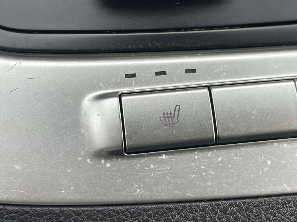 Used 2025 Snow White Pearl Kia LXS image 24