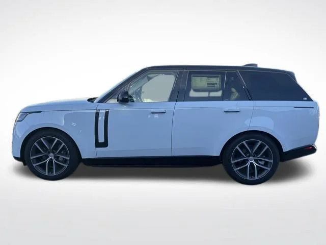 Certified Used 2025 White Land Rover SE image 5