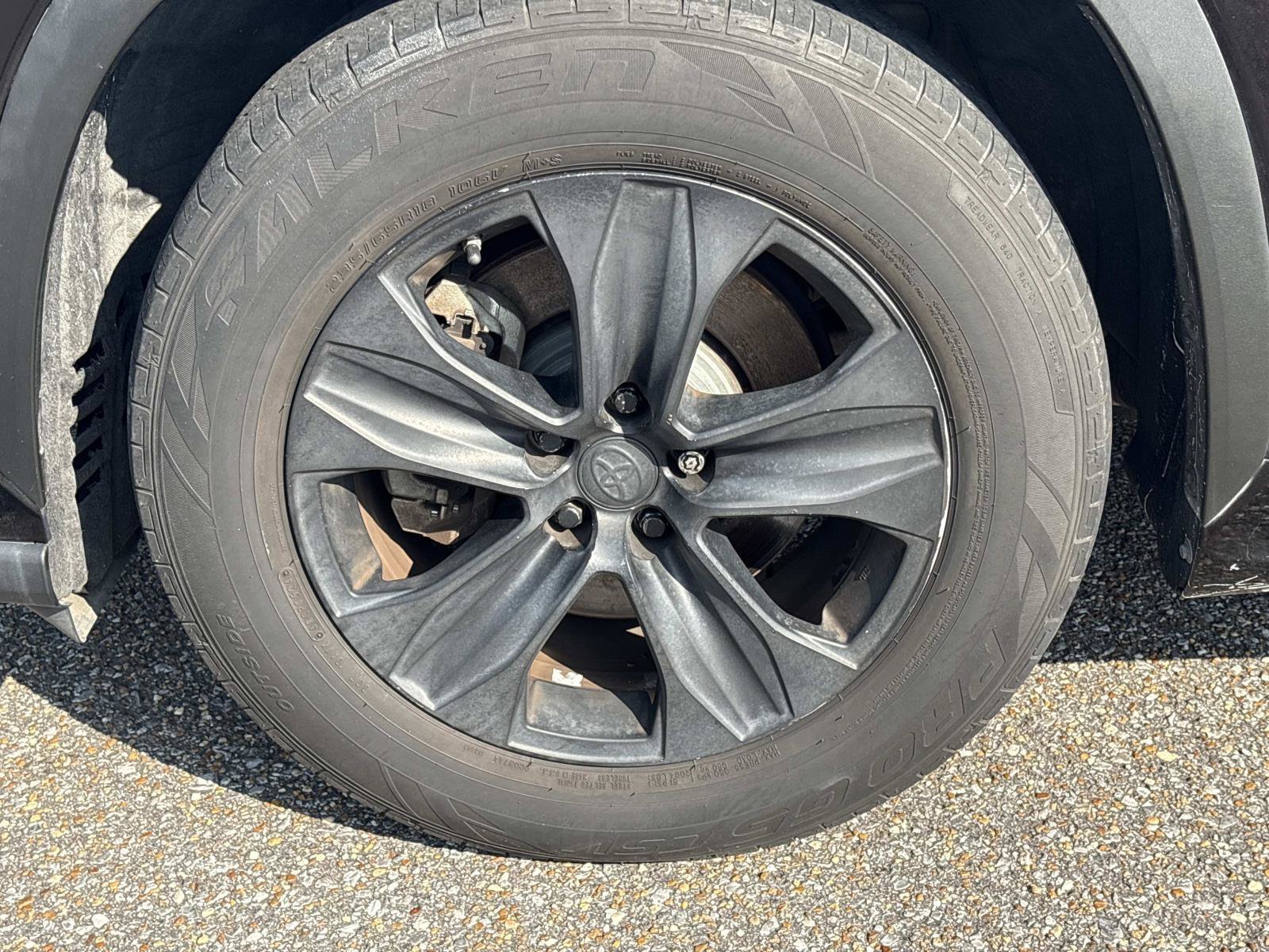 Used 2021 Black Toyota XLE image 10