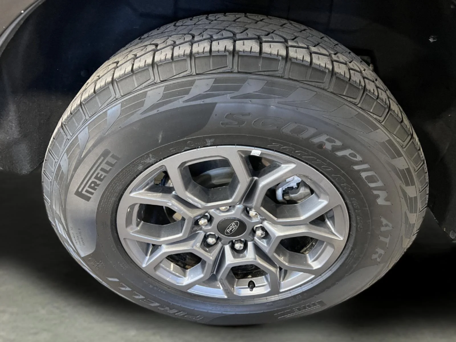 Used 2025 Agate Black Ford Active image 33