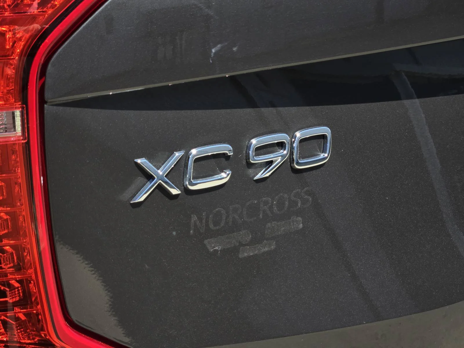 Used 2023 Platinum Gray Metallic Volvo Plus image 9