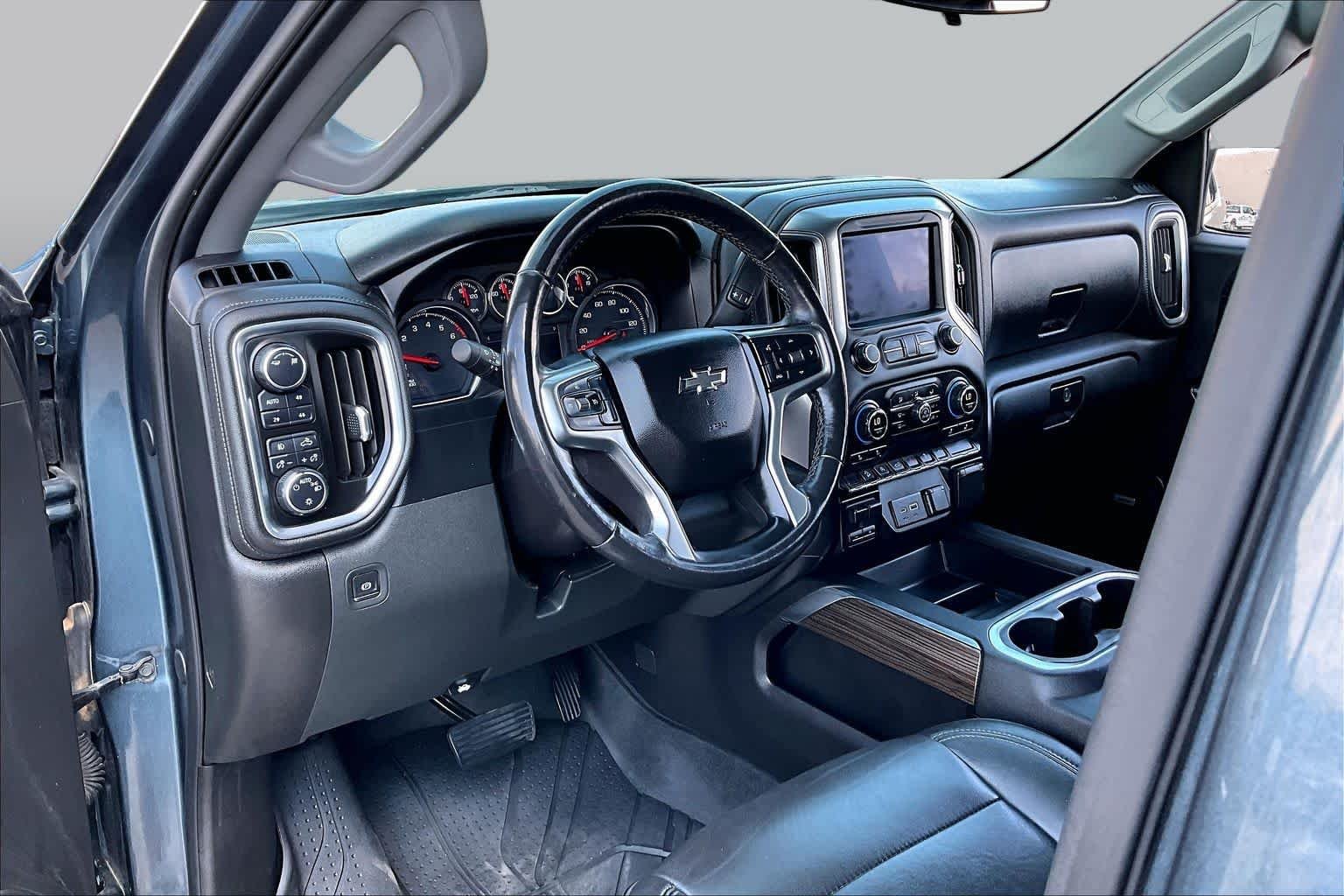 Used 2019 Shadow Gray Metallic Chevrolet LT Trail Boss image 17