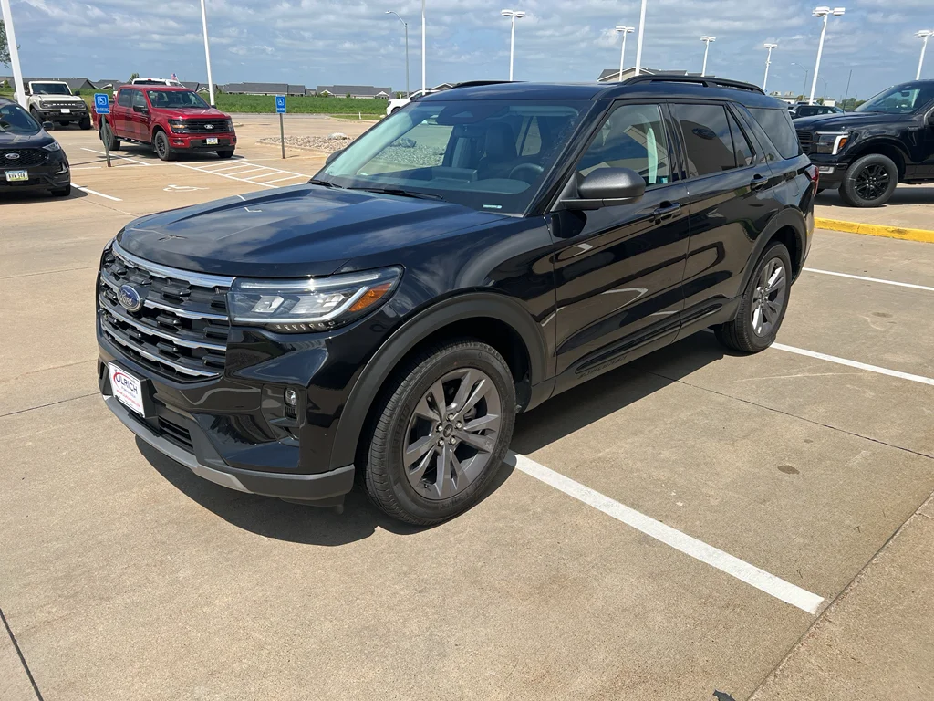 New 2026 Agate Black Metallic Ford Active image 4