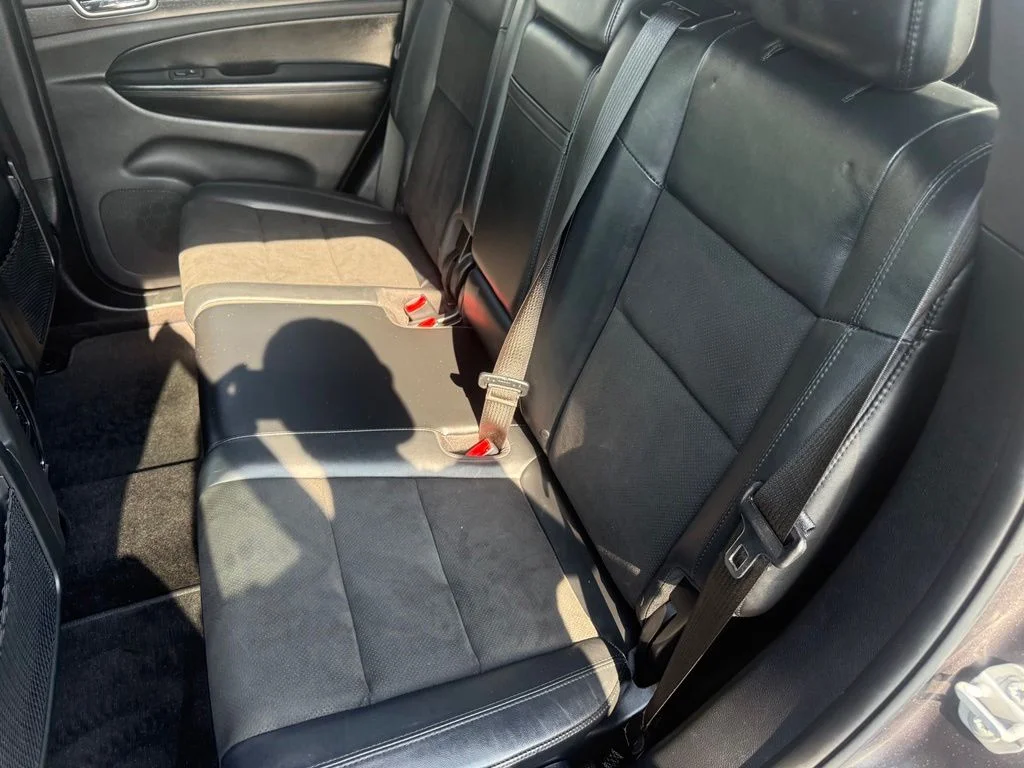 Used 2018 Gray Jeep Altitude image 35