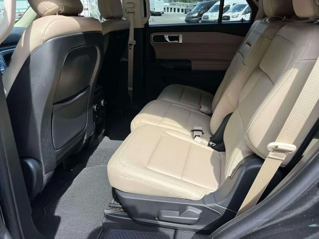 Certified Used 2020 Magnetic Ford XLT image 18