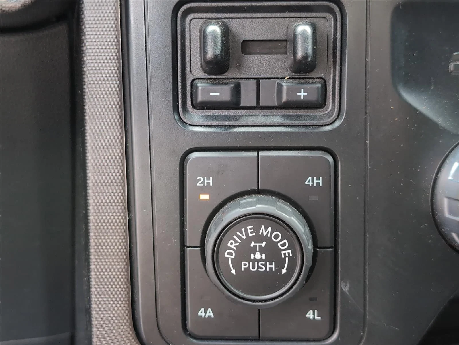 Used 2023 Carbonized Gray Ford Platinum image 24