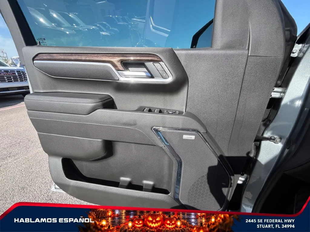 New 2026 Sterling Metallic GMC Elevation image 23