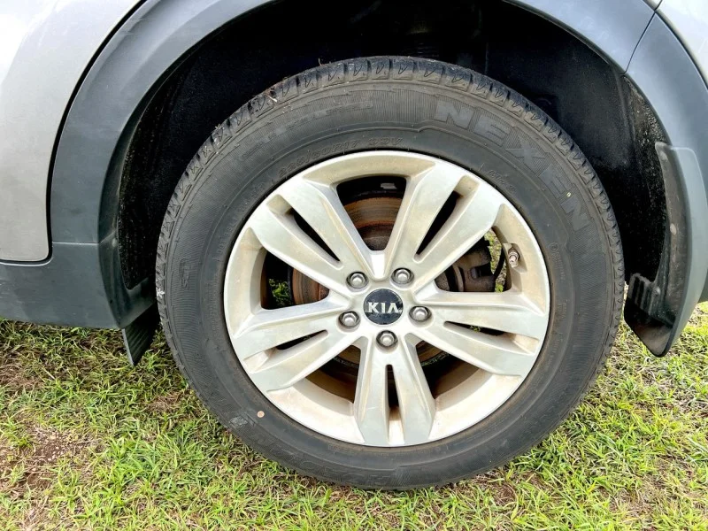 Used 2017 SILVER Kia LX image 10