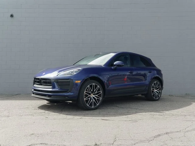 2026 Porsche Macan Base