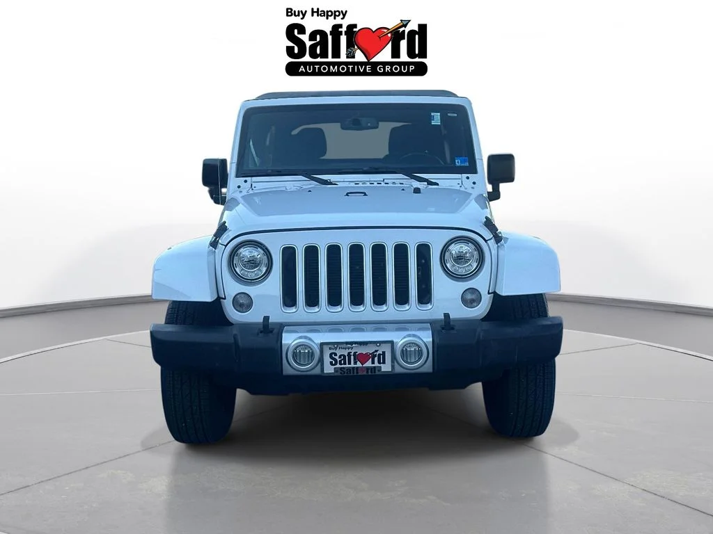 Used 2018 White Jeep Unlimited Sahara image 7