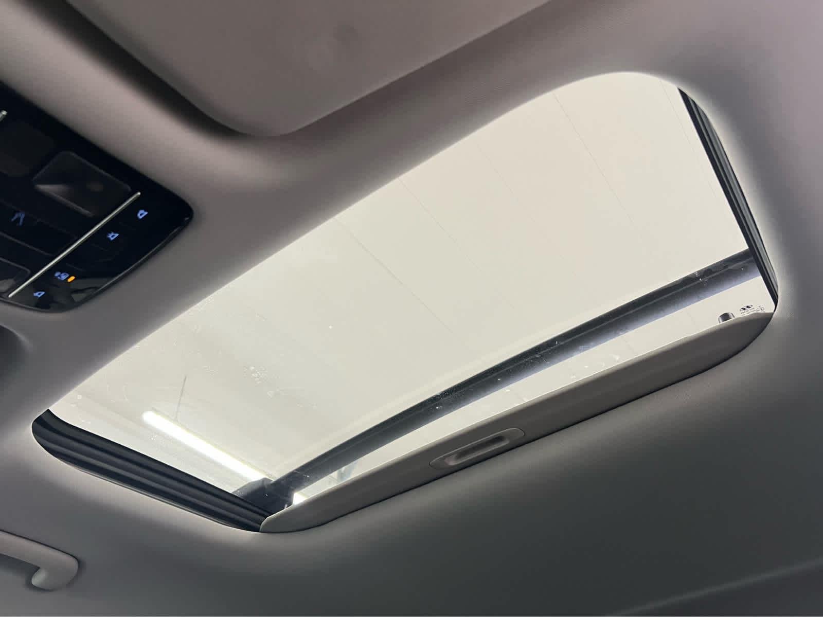 Used 2025 Hampton Gray Hyundai XRT image 22