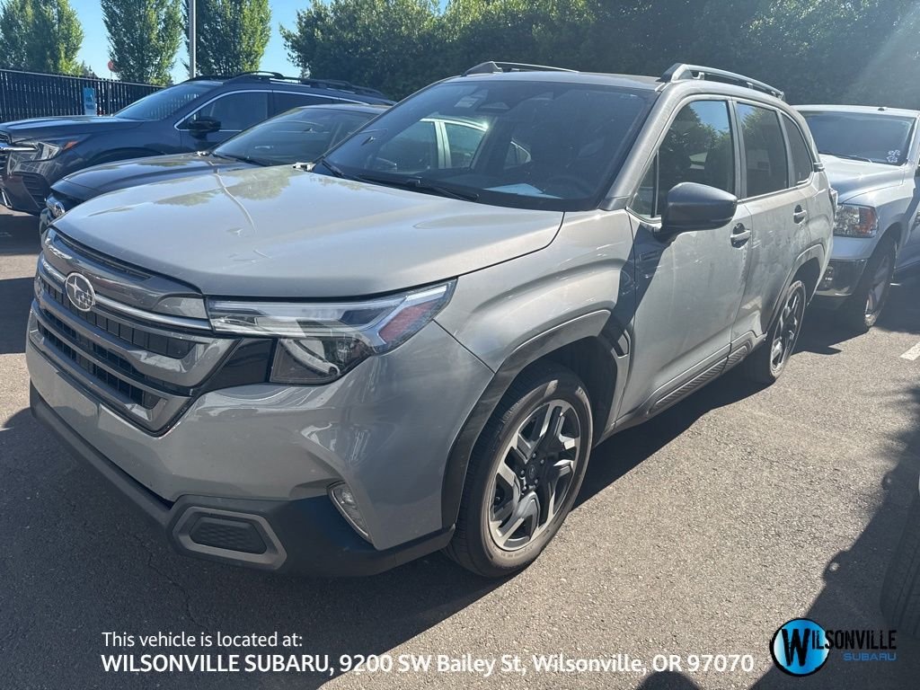 2025 Subaru Forester Limited Hybrid's photo