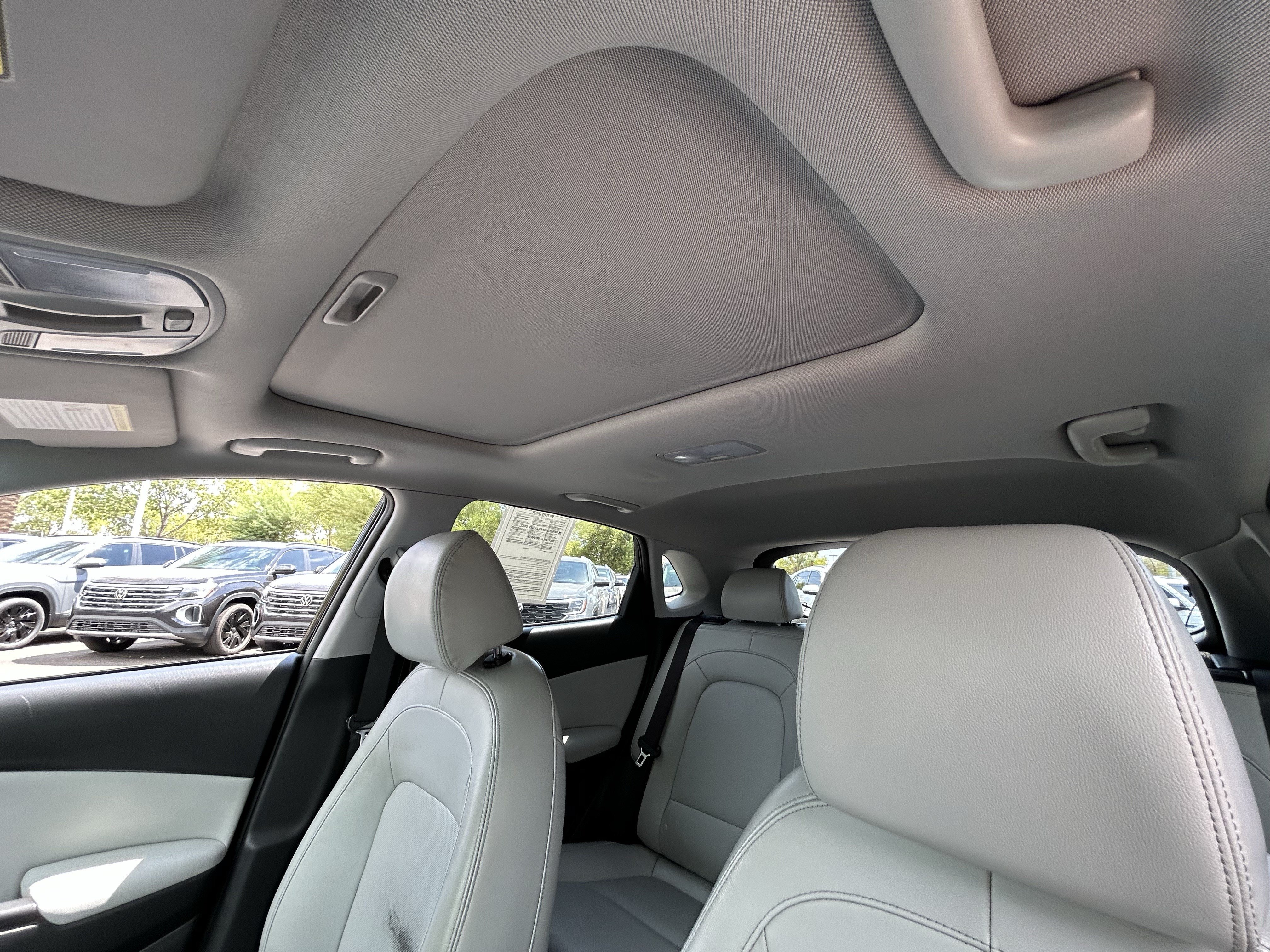 Used 2023 Abyss Black Pearl Hyundai Limited image 17