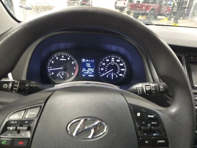 Used 2017 Red Hyundai SE image 17