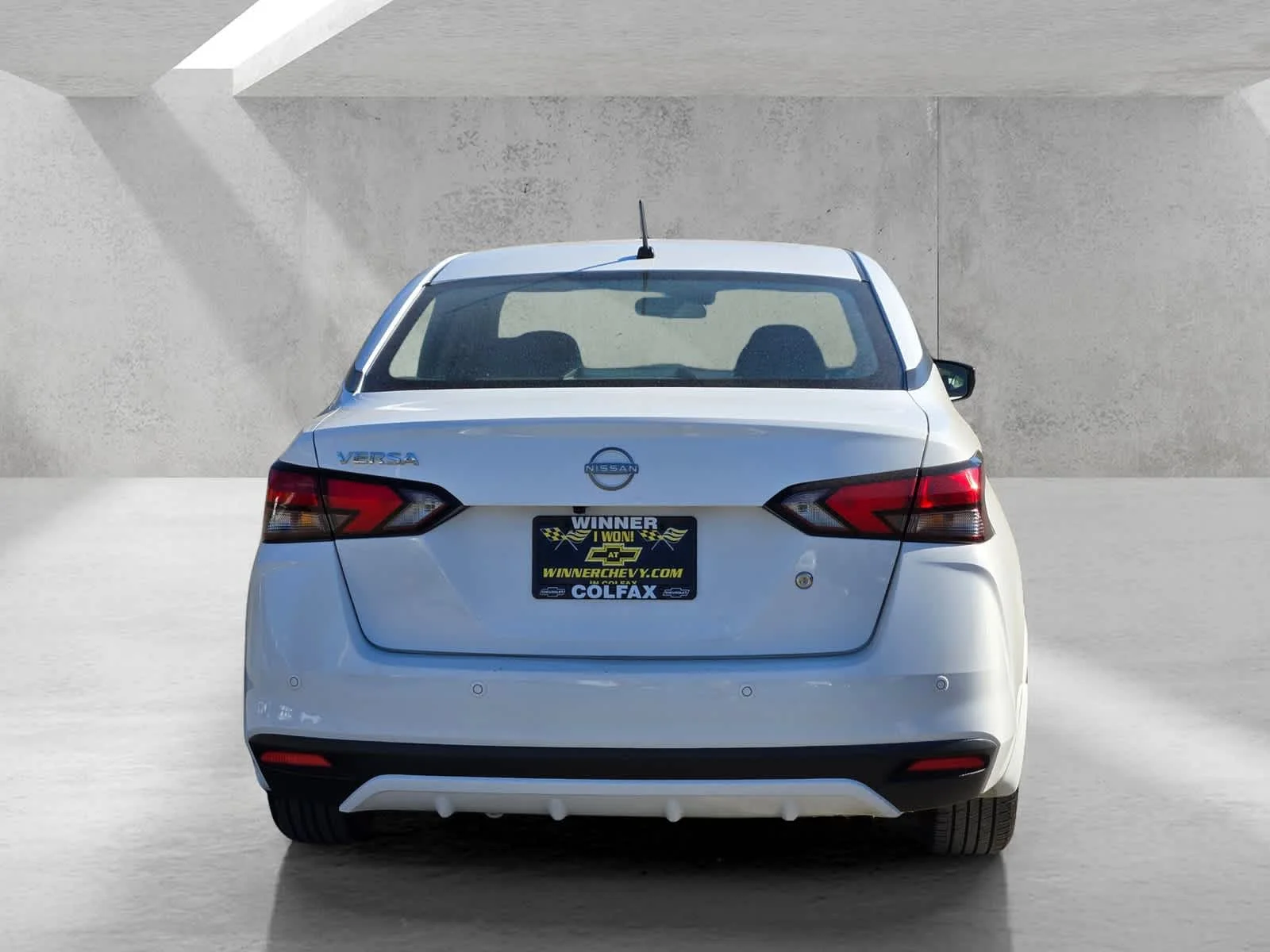 Used 2024  Nissan S image 5