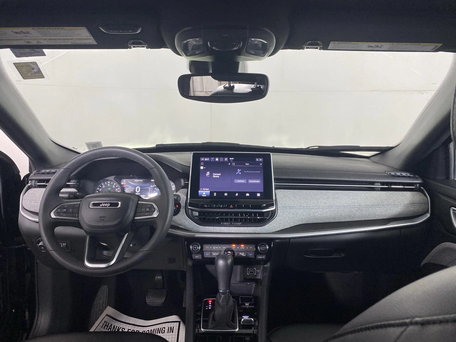 Used 2023 Diamond Black Crystal Pearlcoat Jeep Latitude image 26