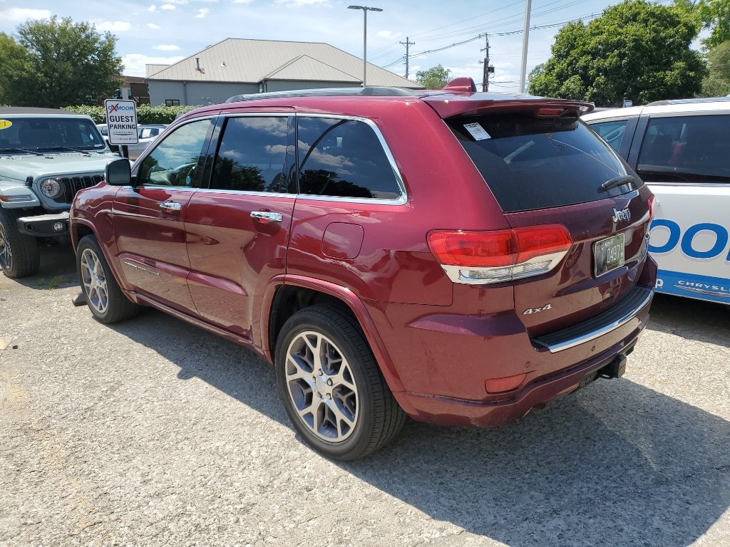 Certified Used 2021 Velvet Red Pearlcoat Jeep Overland image 3