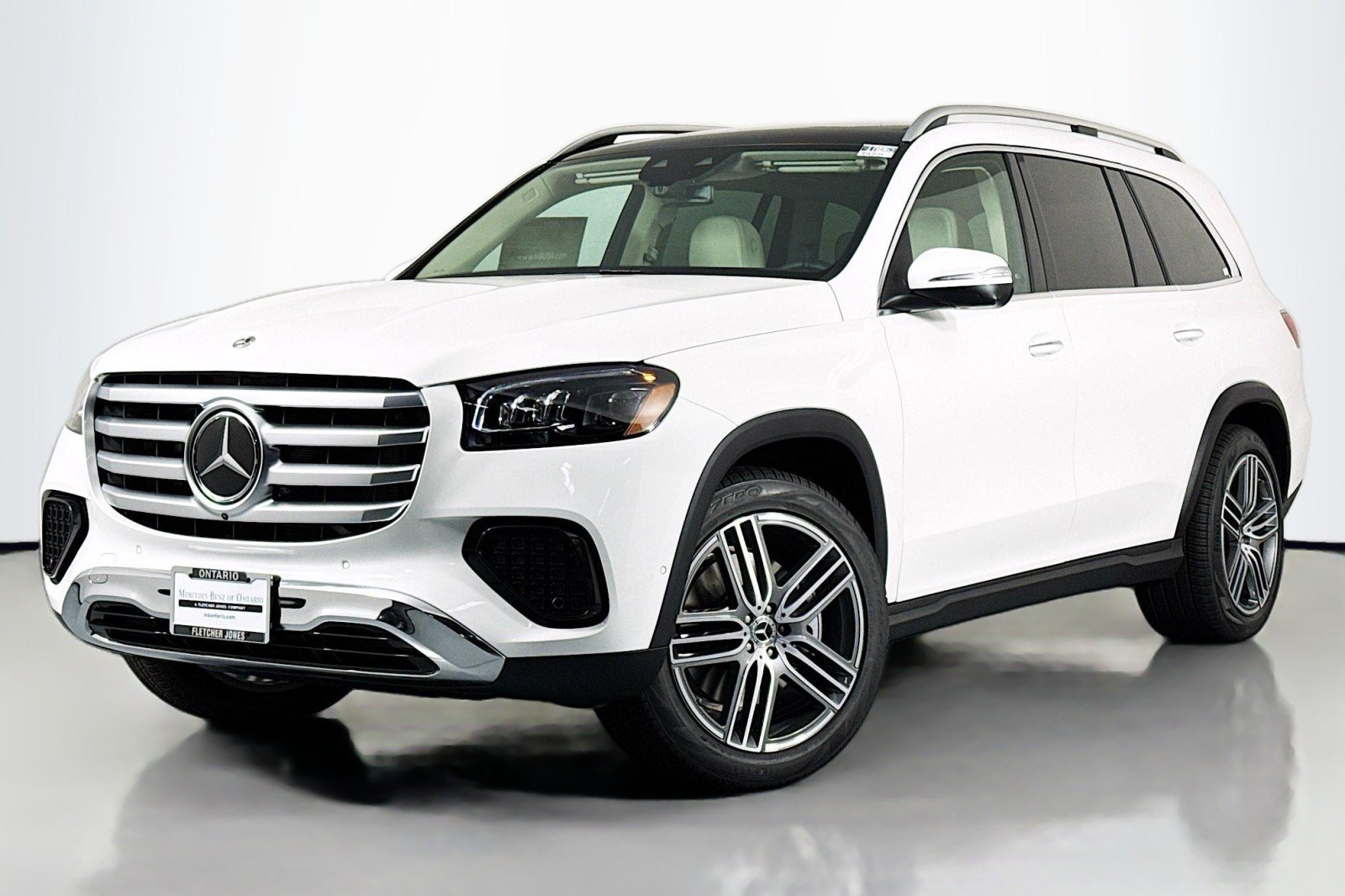 New 2026 Polar White Mercedes-Benz GLS 450 4MATIC® SUV image 1