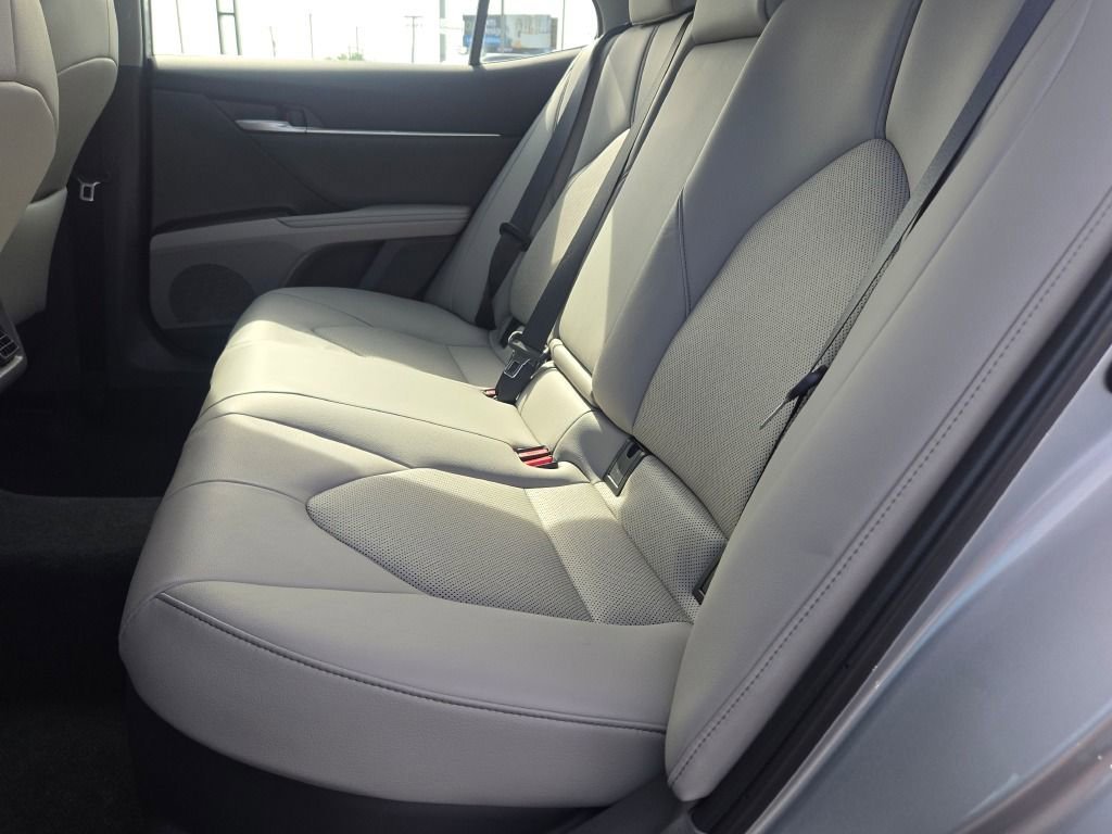 Used 2024 Silver Toyota Hybrid XLE image 16