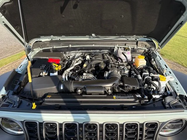 New 2026 Earl Clearcoat Jeep Sport S image 28