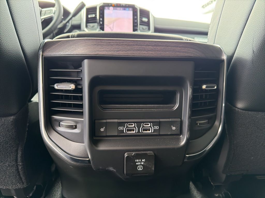 2026 RAM 3500 Chassis Big Horn - Photo 33