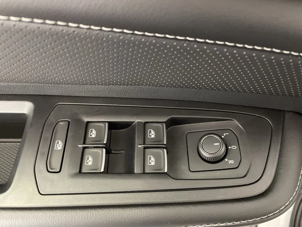 2026 Volkswagen Atlas Cross Sport SE - Photo 17