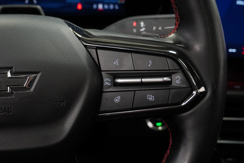 Used 2024 Mosaic Black Metallic Chevrolet RS image 25