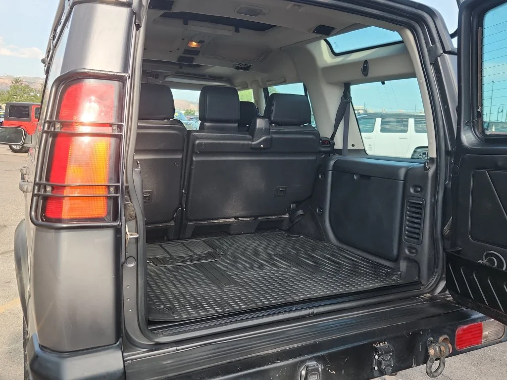 Used 2003 Gray Land Rover SE image 11
