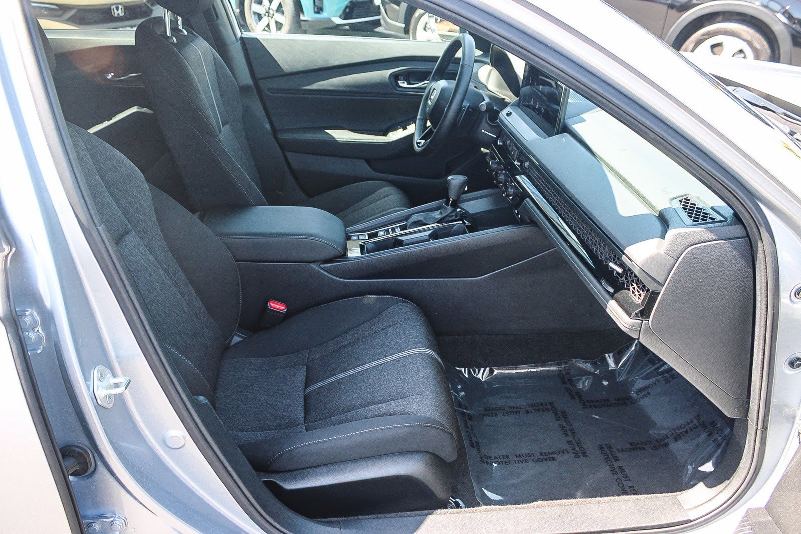 Certified Used 2025 Solar Silver Metallic Honda Sport image 16
