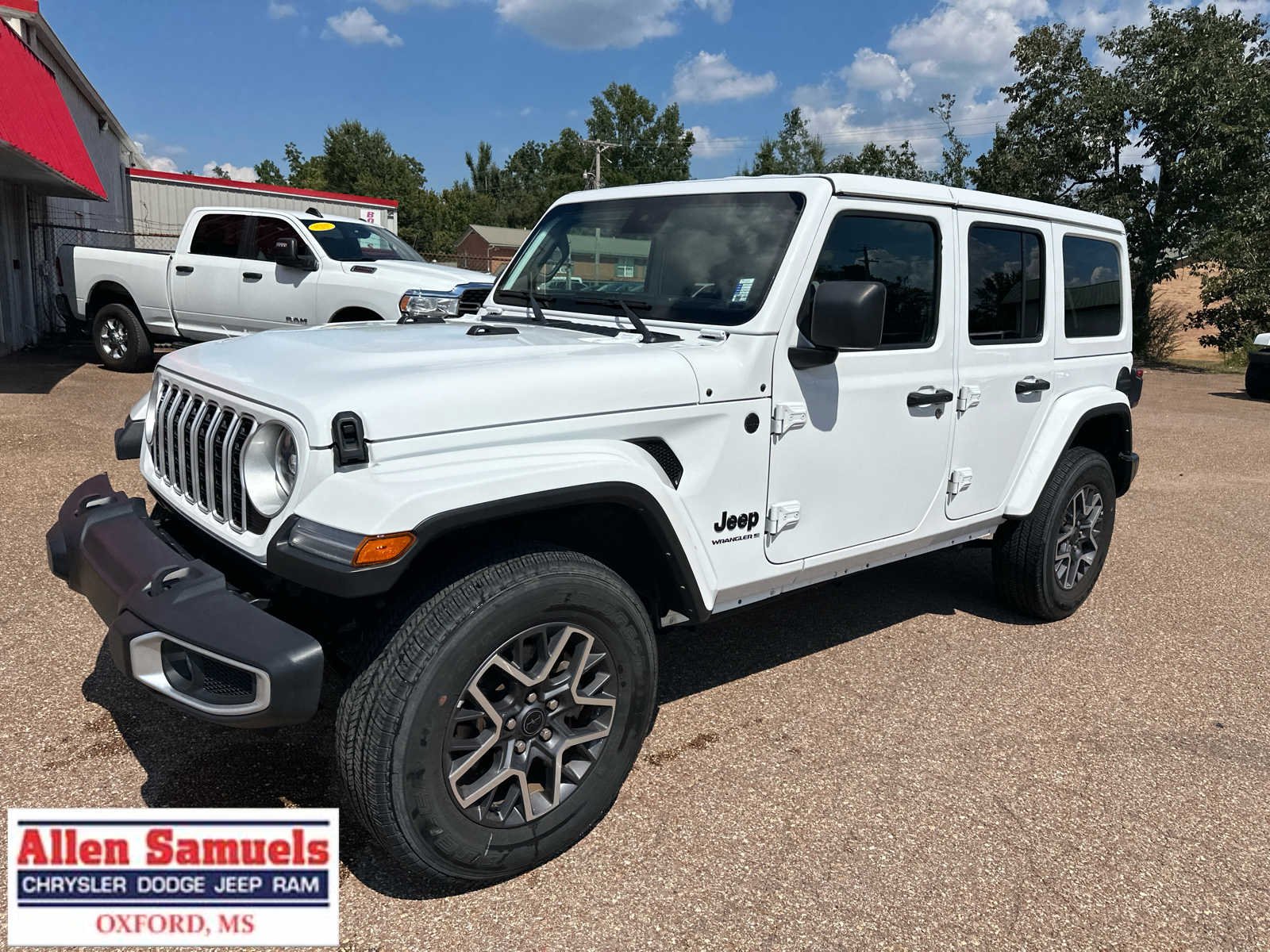 Certified Used 2025 Bright White Clearcoat Jeep Sahara image 8