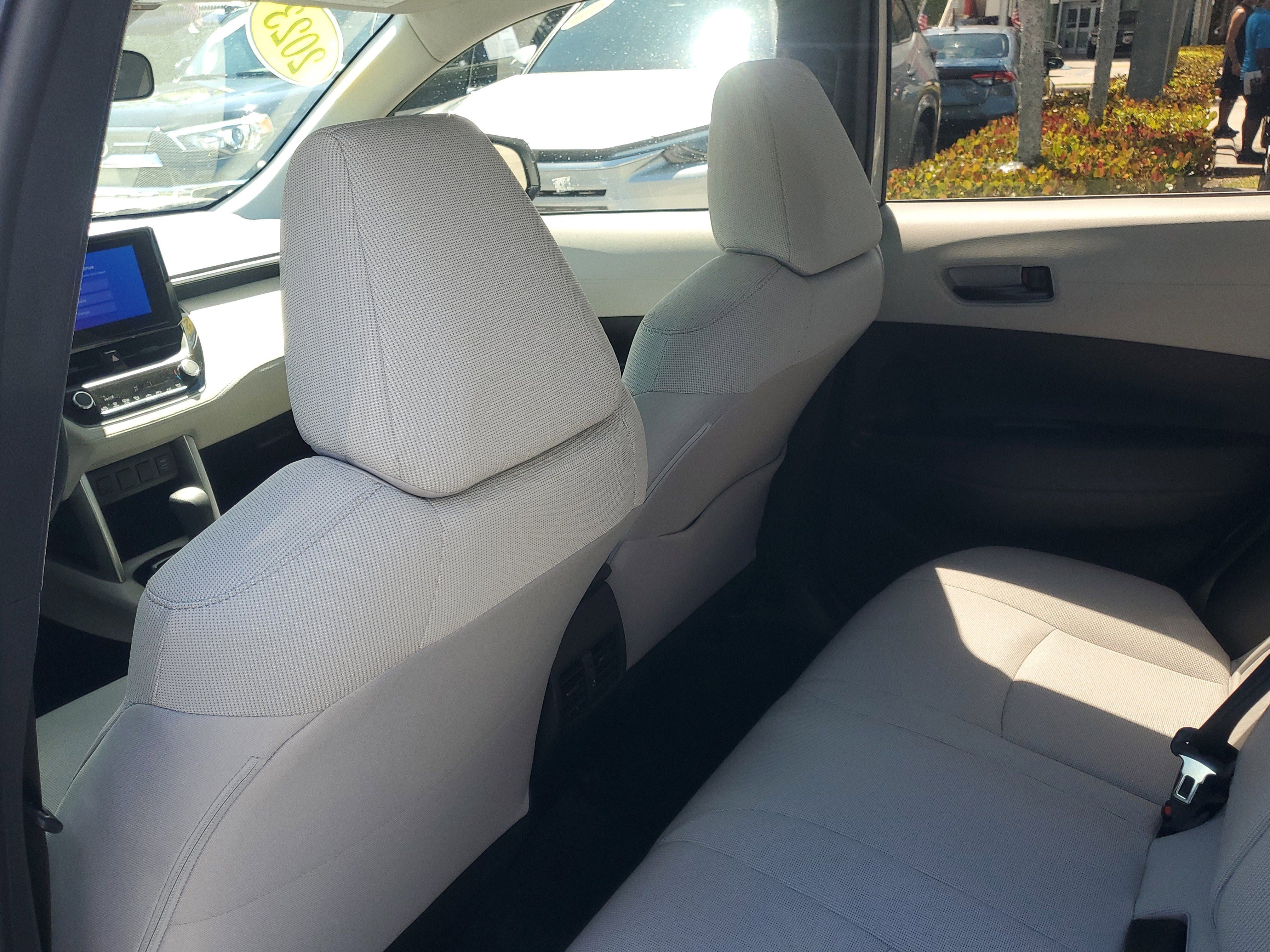 Used 2023 Silver Toyota L image 12